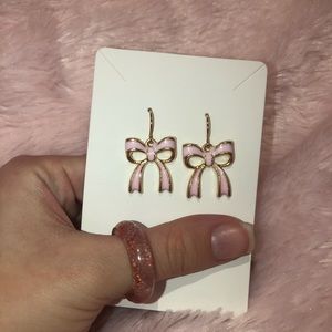 Pink bow tie earrings (Brand new)